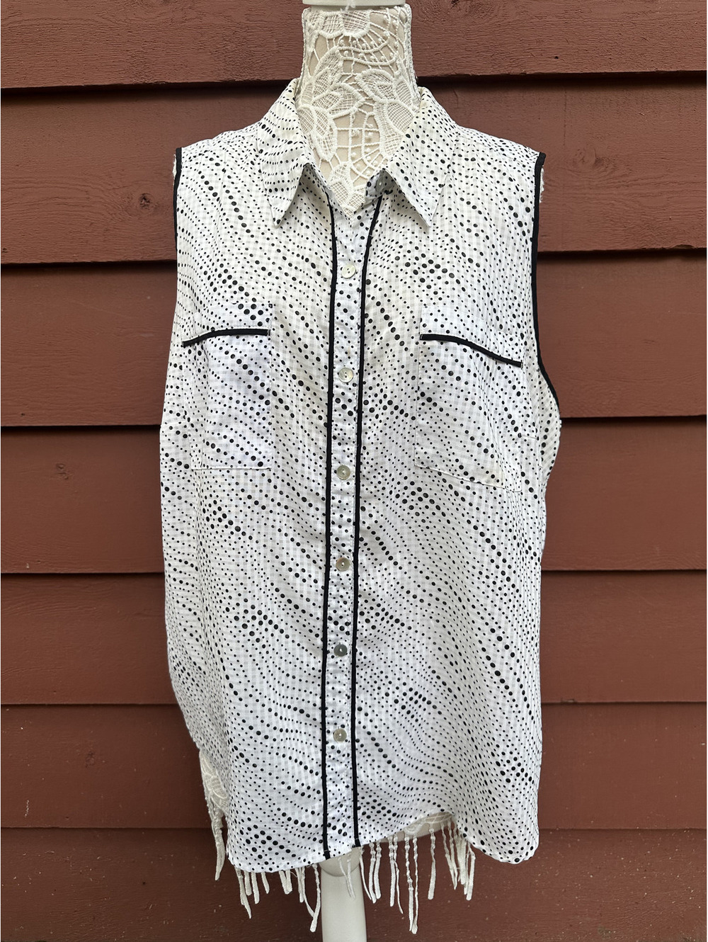 Elementz Sleeveless Polka Dot Button Up Blouse